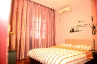 Pigeon Tree Riverside Inn(Wujiagang) - Hostels