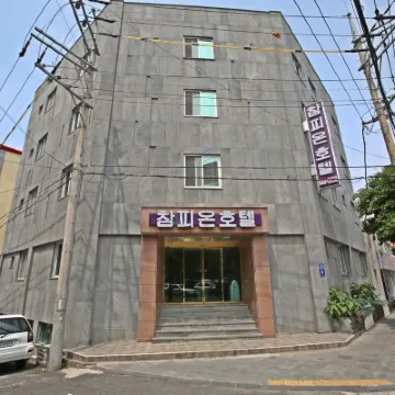 優勝飯店 典農路附近的飯店