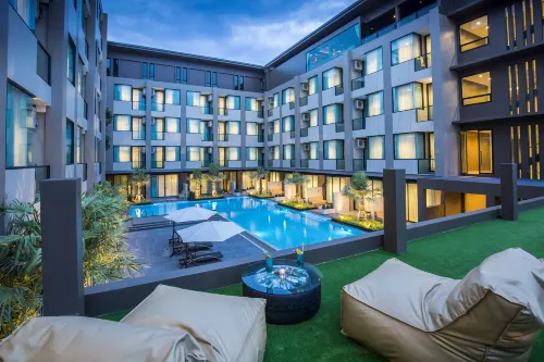 The Crystal Hotel Buriram - Formerly X2 Vibe Buriram