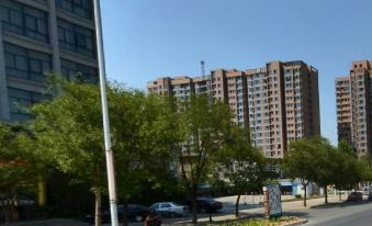 Parkview Hotel (Xinxiang Hongrun Xinyuecheng Heping Road Branch)