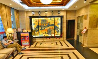 Xin Hua Hotel (Chongqing Jiefangbei)