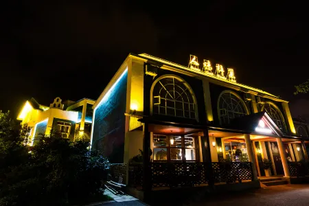 Human Touch Warmly Nest