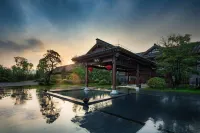 Yunfu Xinxing Chanquan Resort Hotel - Romantic