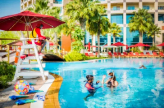 Khalidiya Palace Rayhaan by Rotana