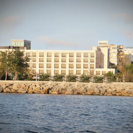 Hotel Suadiye Отели рядом с достопримечательностью «Козьятаги»