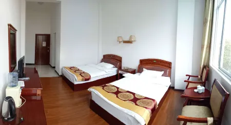 Wuyuan Caiyuan Hotel Отели рядом с достопримечательностью «Fengyuzhen»