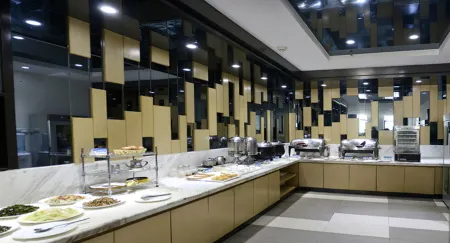 Yasite Hotel (Suizhou Wenfeng Caodianzi Street Branch) Отели рядом с достопримечательностью «Wenfeng Tower»