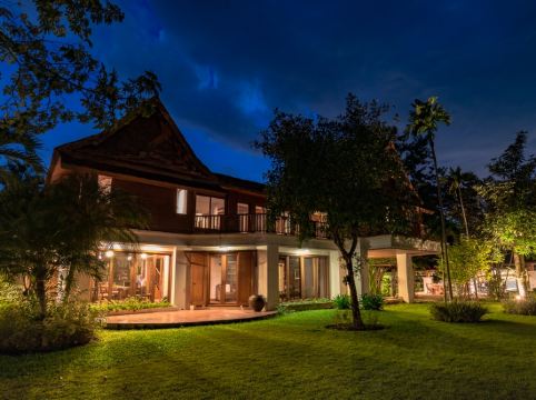 ตลาดยาโฮมสเตย์