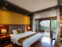 Chen's Courtyard Peninsula Courtyard Hotel Hotels in Changning