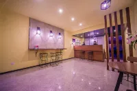 Jinchun Electronic Sports Hotel Lijiang - 2 estrellas