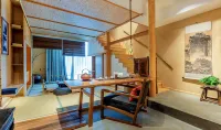 Xinyue  Hotel - balcony