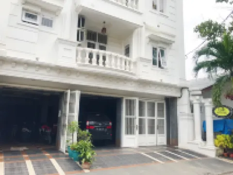 Lewi House Các khách sạn ở Medan