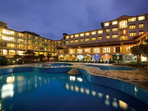 Lushan Zuishi Hot Spring Resort Hotel