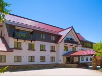 Wan Wan Paradise Takayama Hotels near Okuhida Onsengo Hirayu