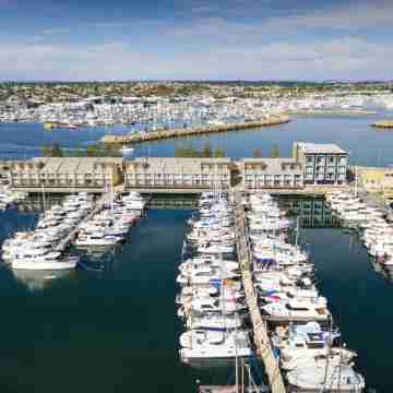 Be. Fremantle Hotel Exterior