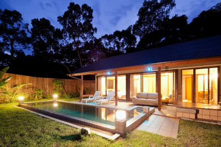 Onsensui Pool & Fufu Rotenburo No Hanareyado Yurian