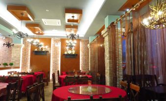 Gao'an Ruiyang Style Theme Hotel