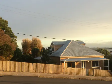 Noah's Stanley Luxury Bed and Breakfast