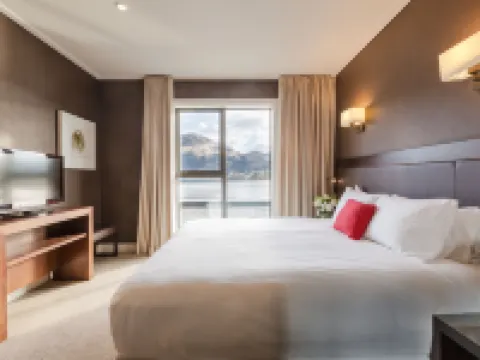 Hilton Queenstown Resort & Spa Hotels in Kawarau Falls
