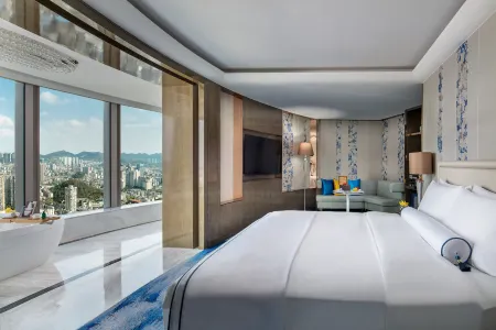 Sofitel Guiyang Hunter Отели рядом с достопримечательностью «Jiaxiu Square Public Lavatory»