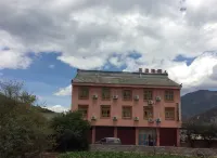 Zhiyuan Hotel Wuhu Hotels in Lugu Lake Goddness Bay Scenic Area