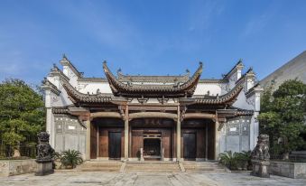 Ahn Luh Zhujiajiao