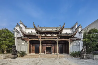 Ahn Luh Zhujiajiao