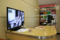 Luoping Zhenxing Hotel