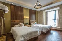 Yunshang Grassland Yishan Yishe Wild Luxury Guesthouse - 인 (Inns)