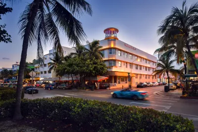 Waldorf Towers Hotel