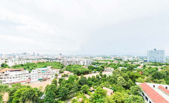 Treetops Pattaya Condominium by Favstay