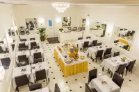Hotel Modigliani - Parvekkeita