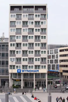 Wyndham Köln Hotels in der Nähe von Institut der deutschen Wirtschaft