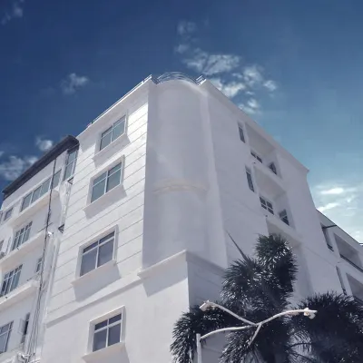 Sasha Transit Hotel Hotels near Fair max international