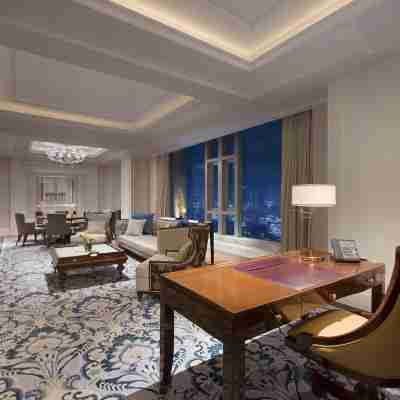 Sheraton Grand Wuhan Hankou Hotel Rooms