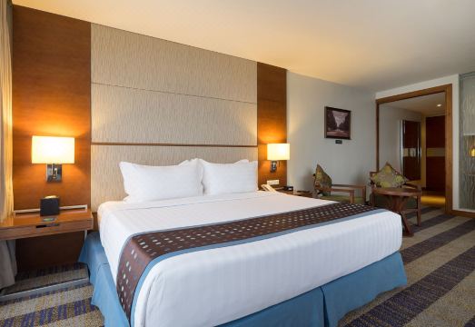 렉스 세부 호텔 외관