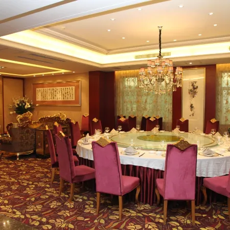 Hongda Longmen Hotel