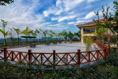 Siji Lanting Hotel (Cangzhou High-speed Railway Station Southwest Business & Trade City Branch) Отели в г. Лучжоу