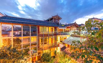 Yixing Thatched Cottage Inn (Lijiang Old Town Dashuiche Branch)