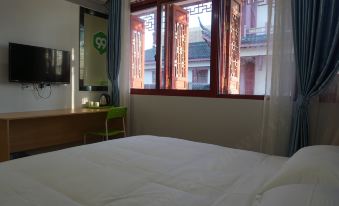 99 Preferred Hotels (Shanghai Lego Park Branch)