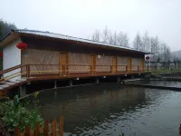 Bishui Xianju Farmstay - Rooftop Pools