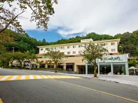 Palgong Emillia Hotel Hotel in zona Tempio Buinsa