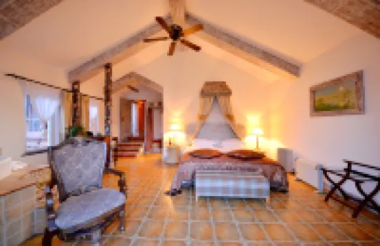 Yiren Waterfront Holiday Courtyard - albergo