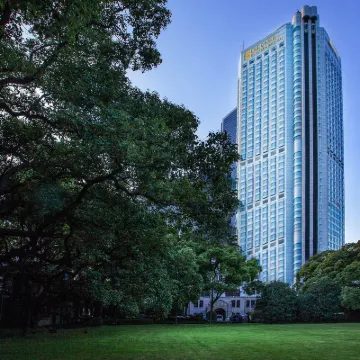 The Kunlun Jing An Hotels near Jingan Temple