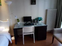 YIJIA APARTMENT HOTEL