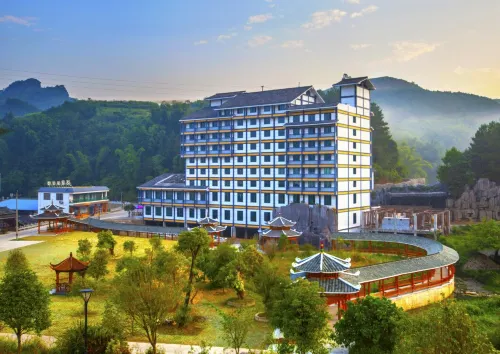 Huoquan Mulou Villa Hotels in Bama