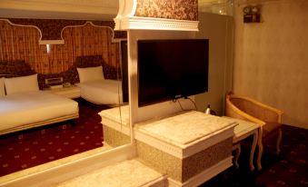 Taipei Crystal Hotel