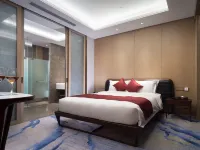 Kunshan Yusong International Hotel (Baimayu Road Subway Station) Отели рядом с достопримечательностью «Маленькие товары Иву»