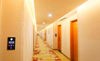 Chonpines Hotel (Beijing Daxing Airport & Caoqiao subway station)