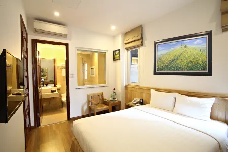 Blue Hanoi Hotel Отели рядом с достопримечательностью «Музей женщин Вьетнама»